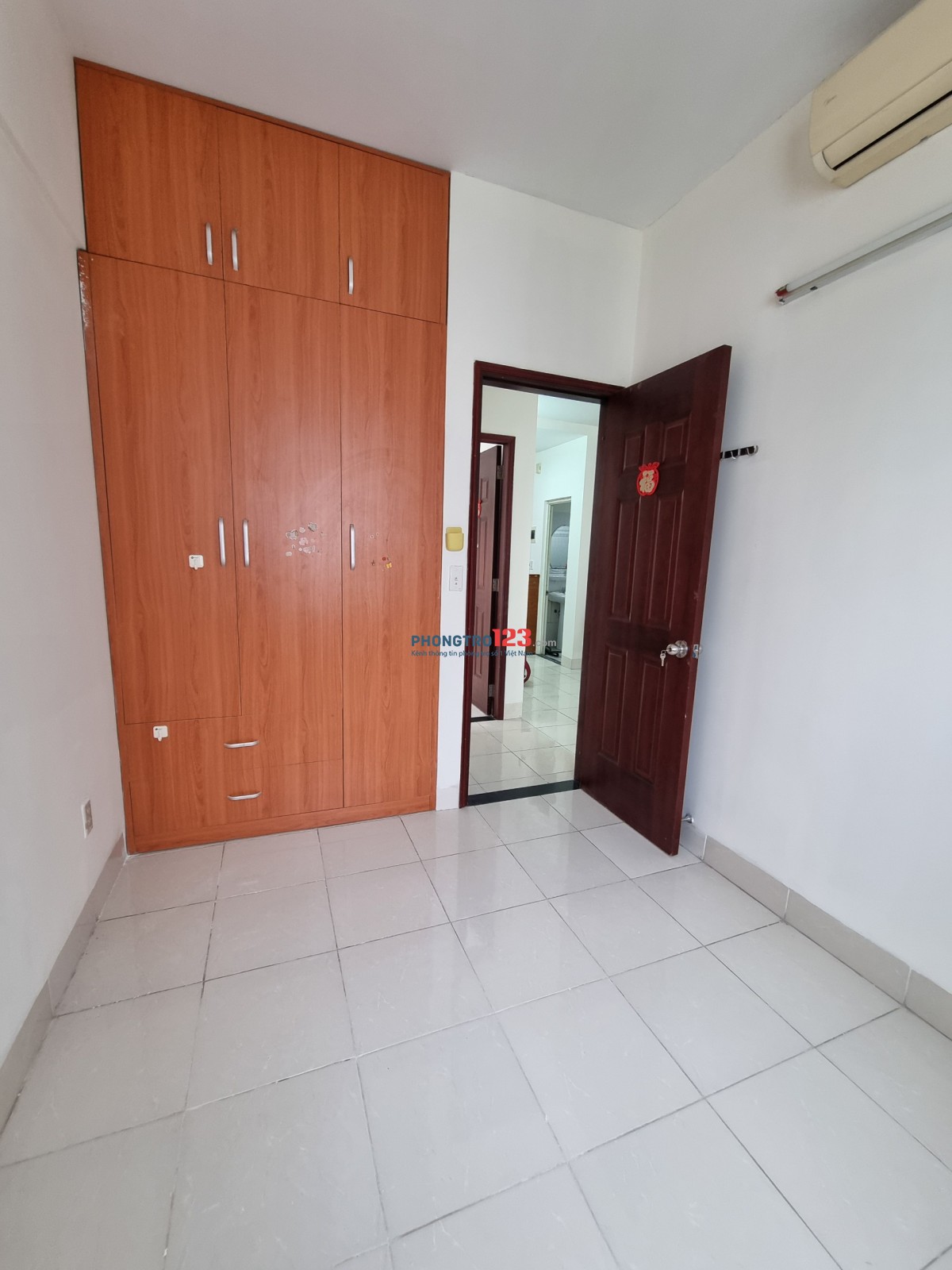 Cho thuê căn hộ góc tầng 10 chung cư Bình Trị Đông B (Hai Thành, đường Tên Lửa)