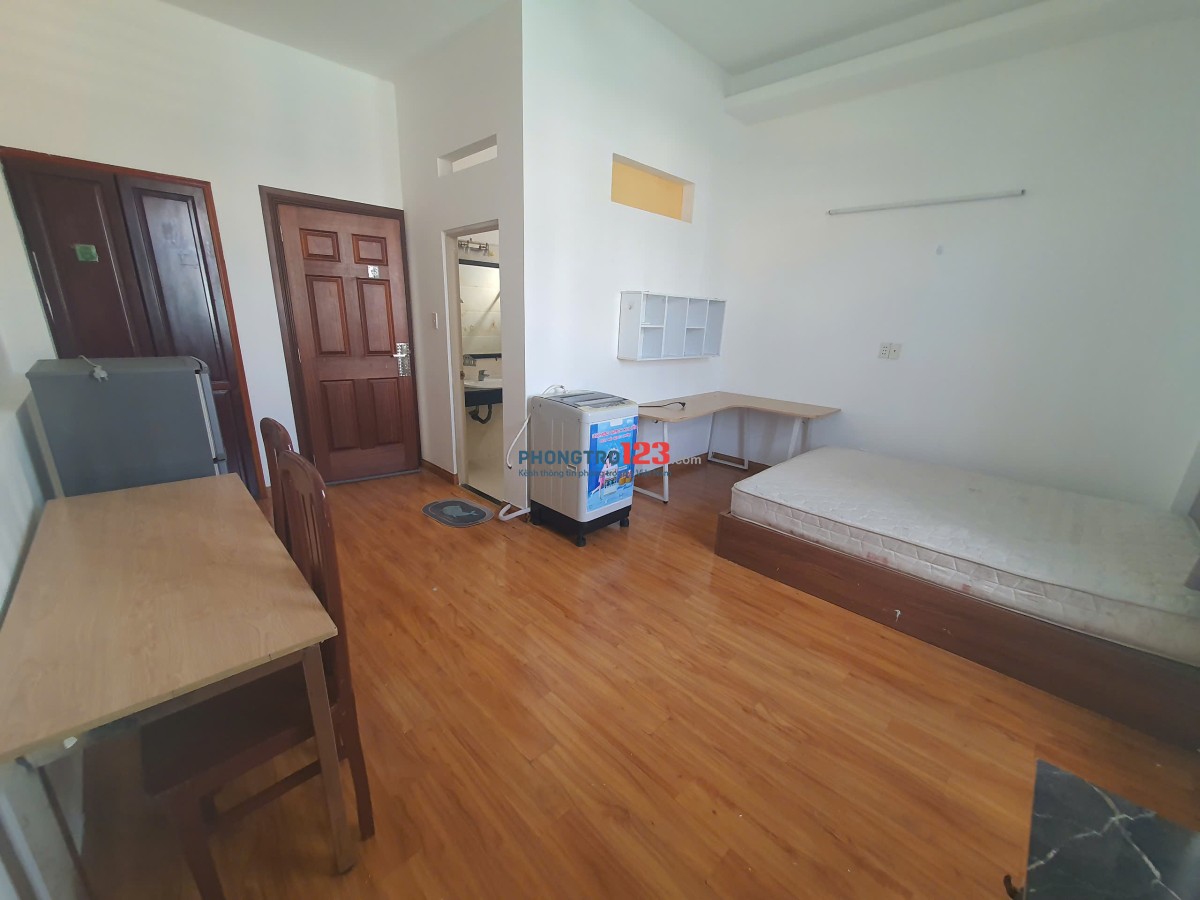 Phòng cho thuê tại địa chỉ 165/3 Nguyễn Thị Thập, P. Tân Phú, Quận 7