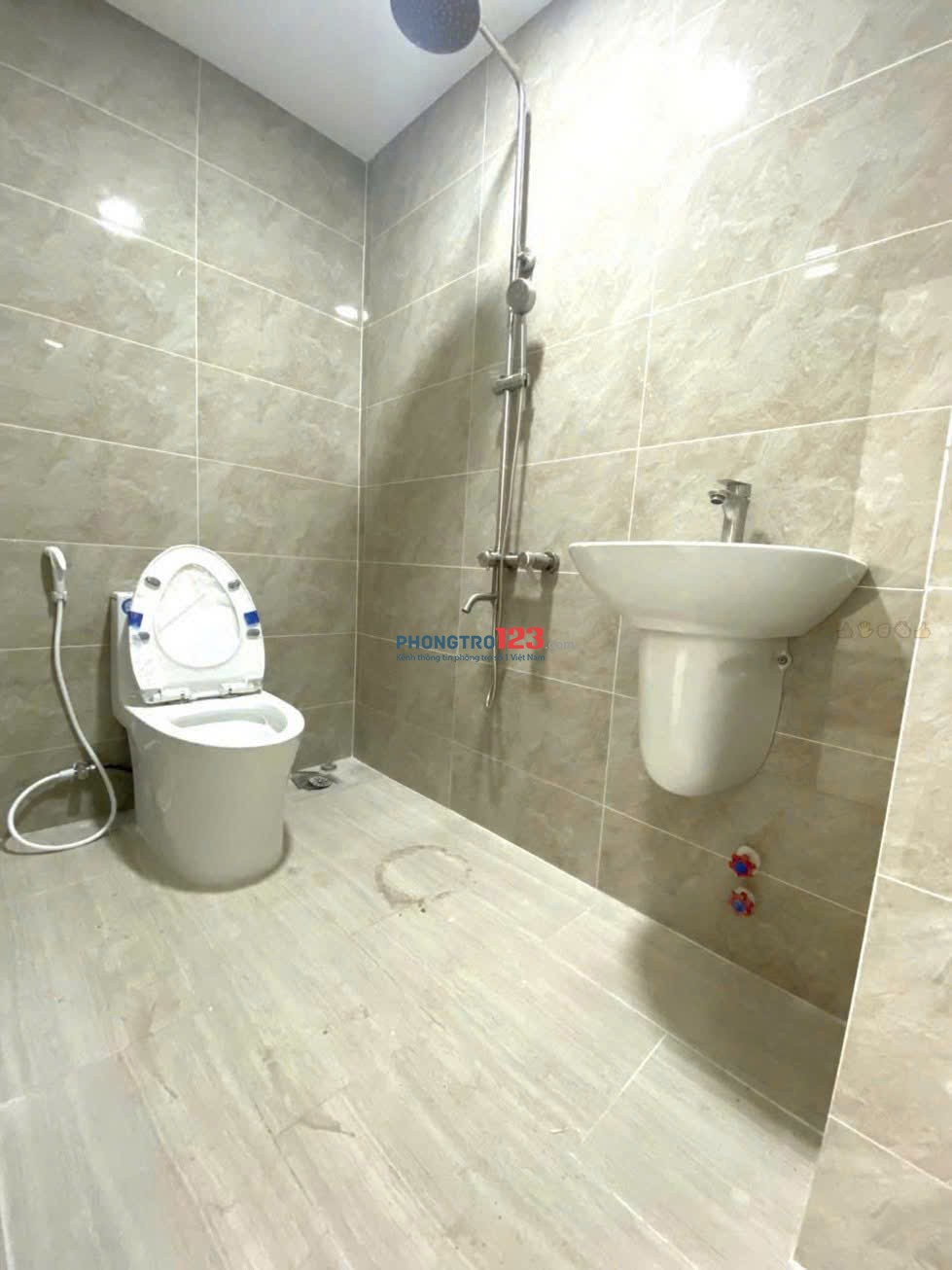 Chung cư Botanica, P2, TB: 75m2, 2p ngủ, nội thất cao cấp, 17tr/th