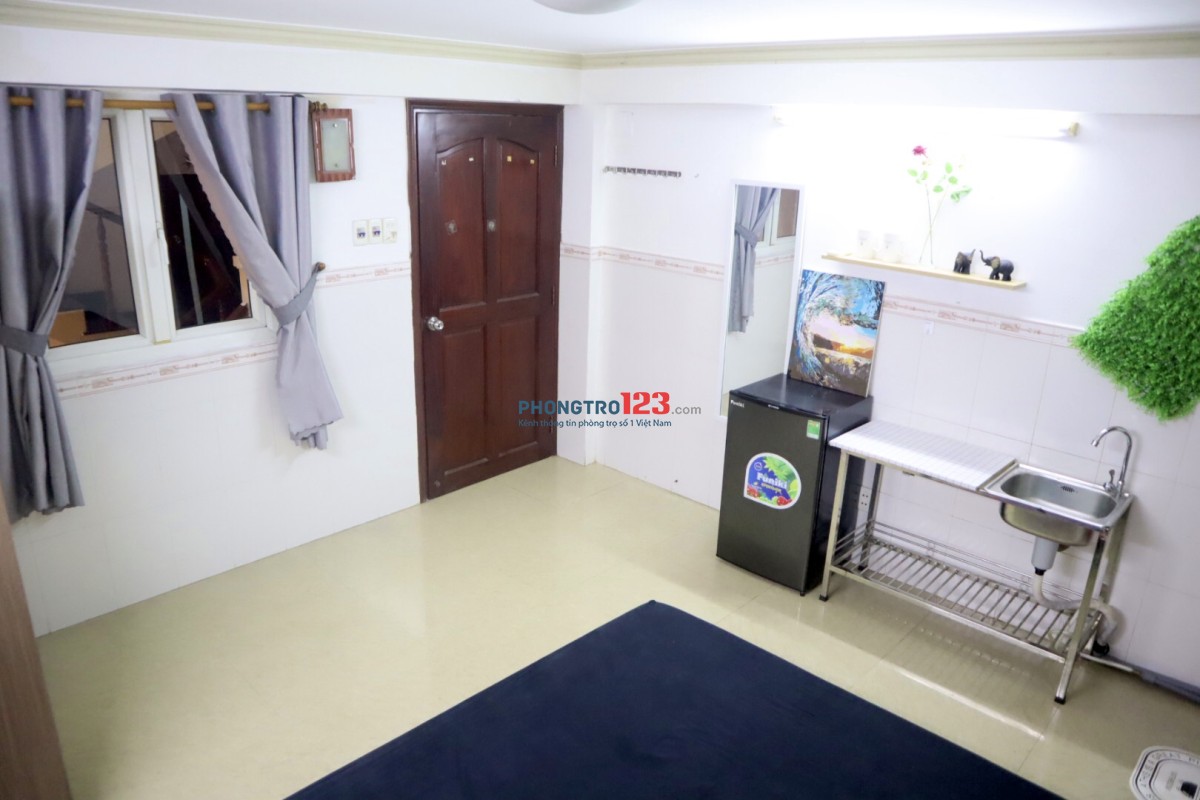 Phòng dịch vụ 4tr khu Cư xá Lữ Gia gần ĐH Bách Khoa
