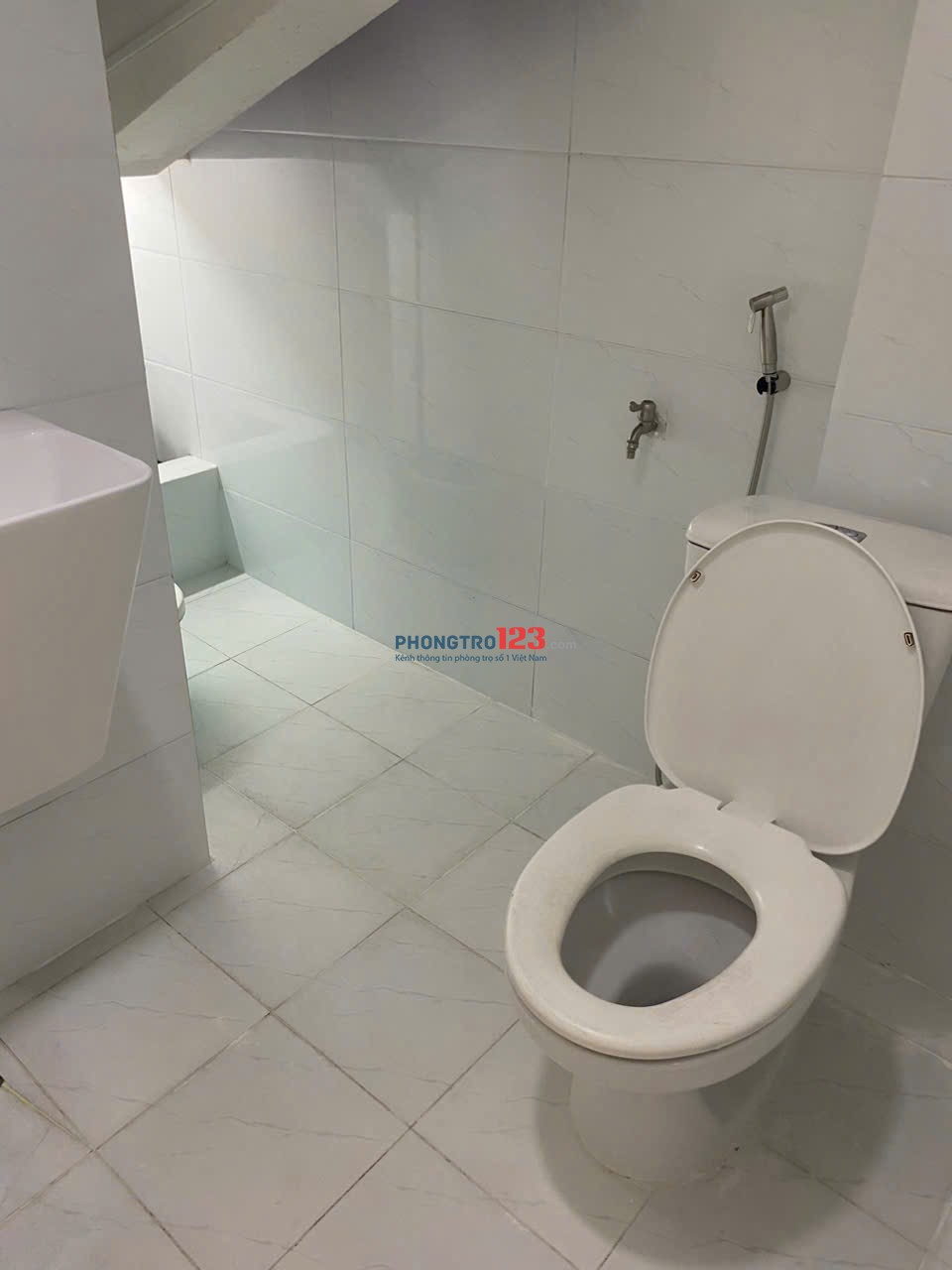 Cho thuê mặt bằng, mặt tiền diện tích 50m2, 701 đường 3/2