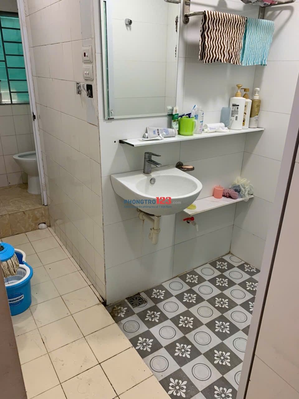 Chính chủ cho thuê 3 phòng 60m đủ nội thất D1 Giảng Võ