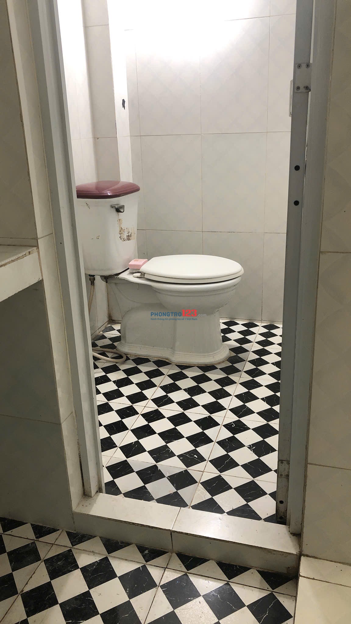 Cho thuê phòng trọ ngay cổng sau công ty Pouyuen Bình Tân