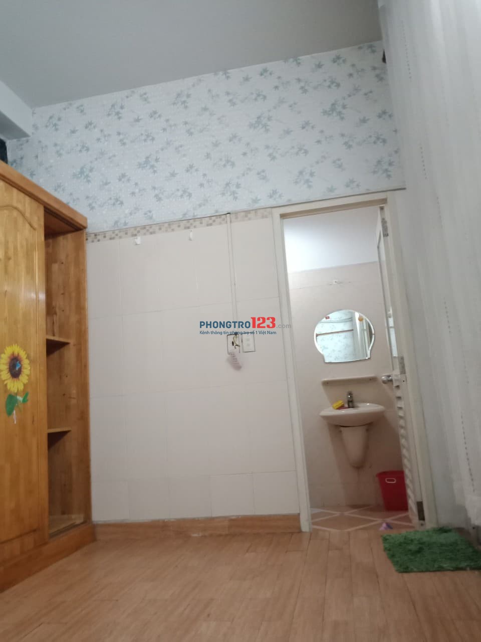 Phòng quận 10 thoáng mát .đủ tiện nghi, 3.8tr/th