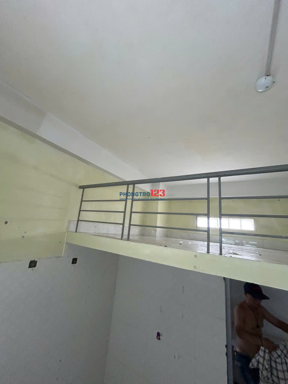 Cho thuê phòng trọ ngay cổng sau công ty Pouyuen Bình Tân