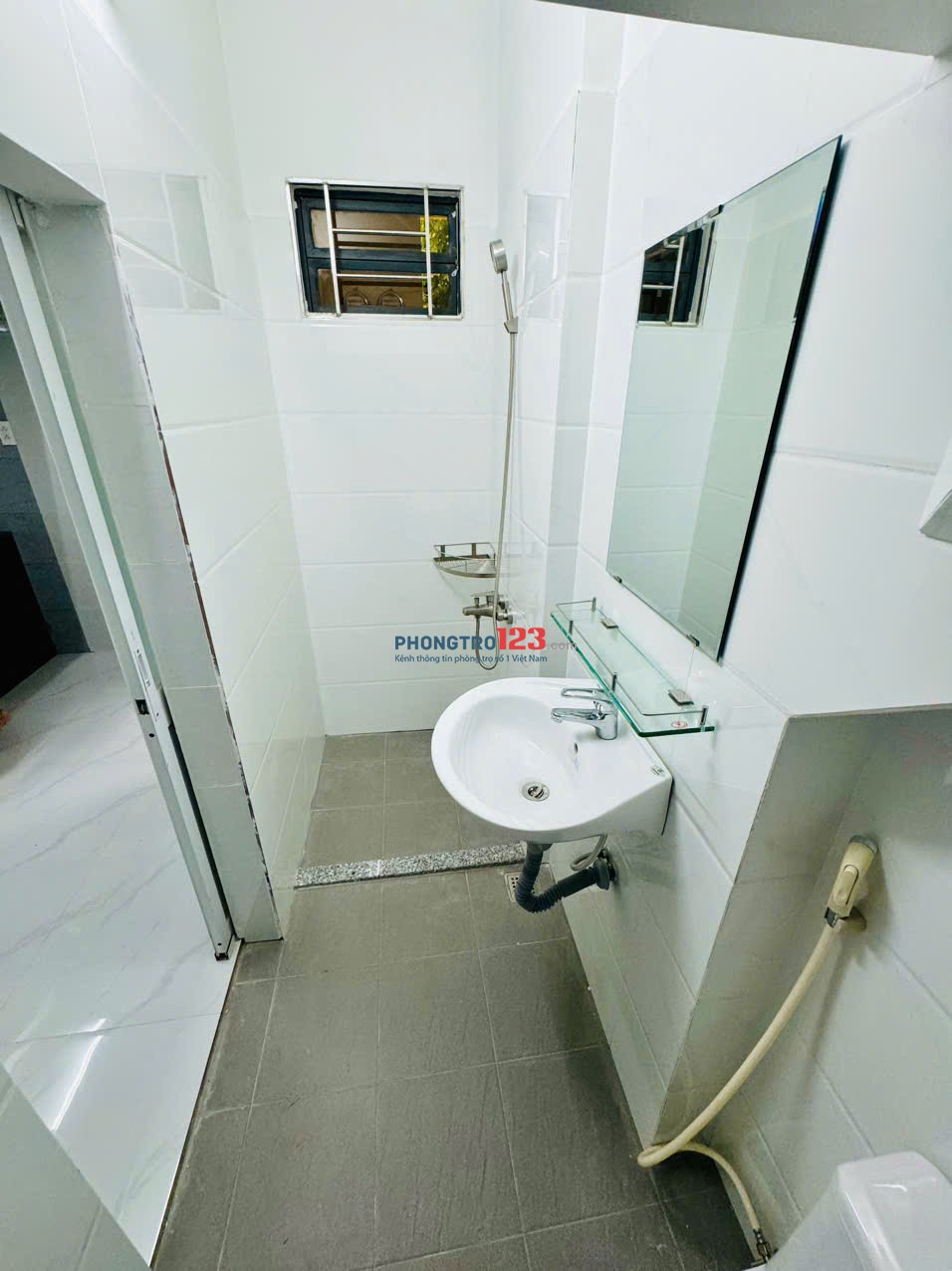 Phòng trọ mới xây có gác 25m2. Hẻm 656 Quang Trung F11 Gò Vấp ( Đối diện BV Gò Vấp).