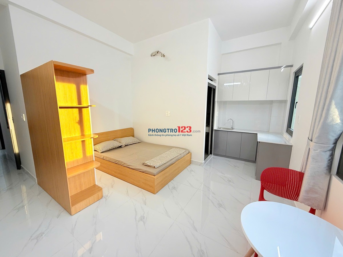 Cho thuê phòng Cửa sổ thoáng đầy đủ tiện nghi Thích Quảng Đức, Phú Nhuận gần Phan Xích Long giáp Q1