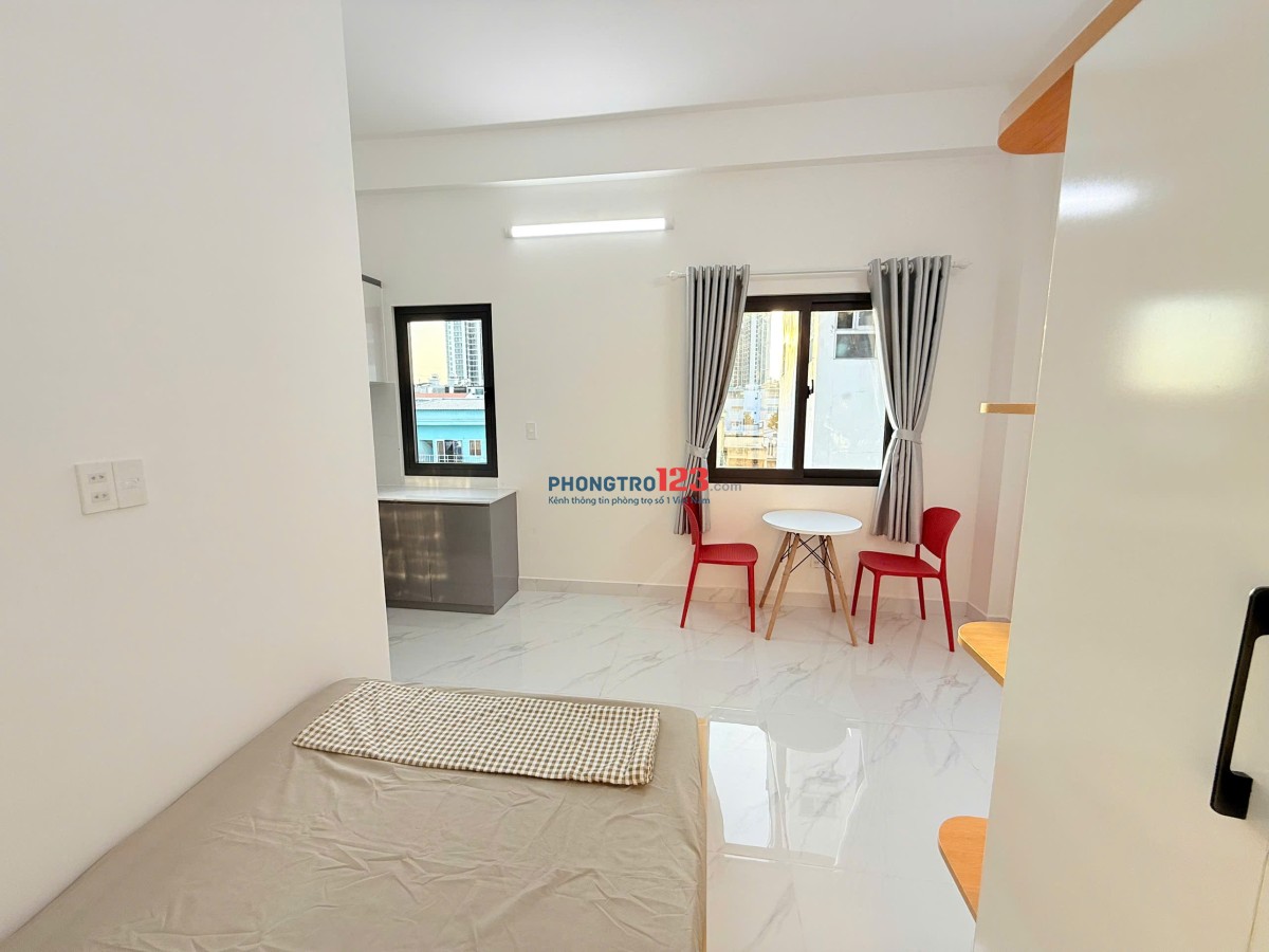 Cho thuê phòng Cửa sổ thoáng đầy đủ tiện nghi Thích Quảng Đức, Phú Nhuận gần Phan Xích Long giáp Q1