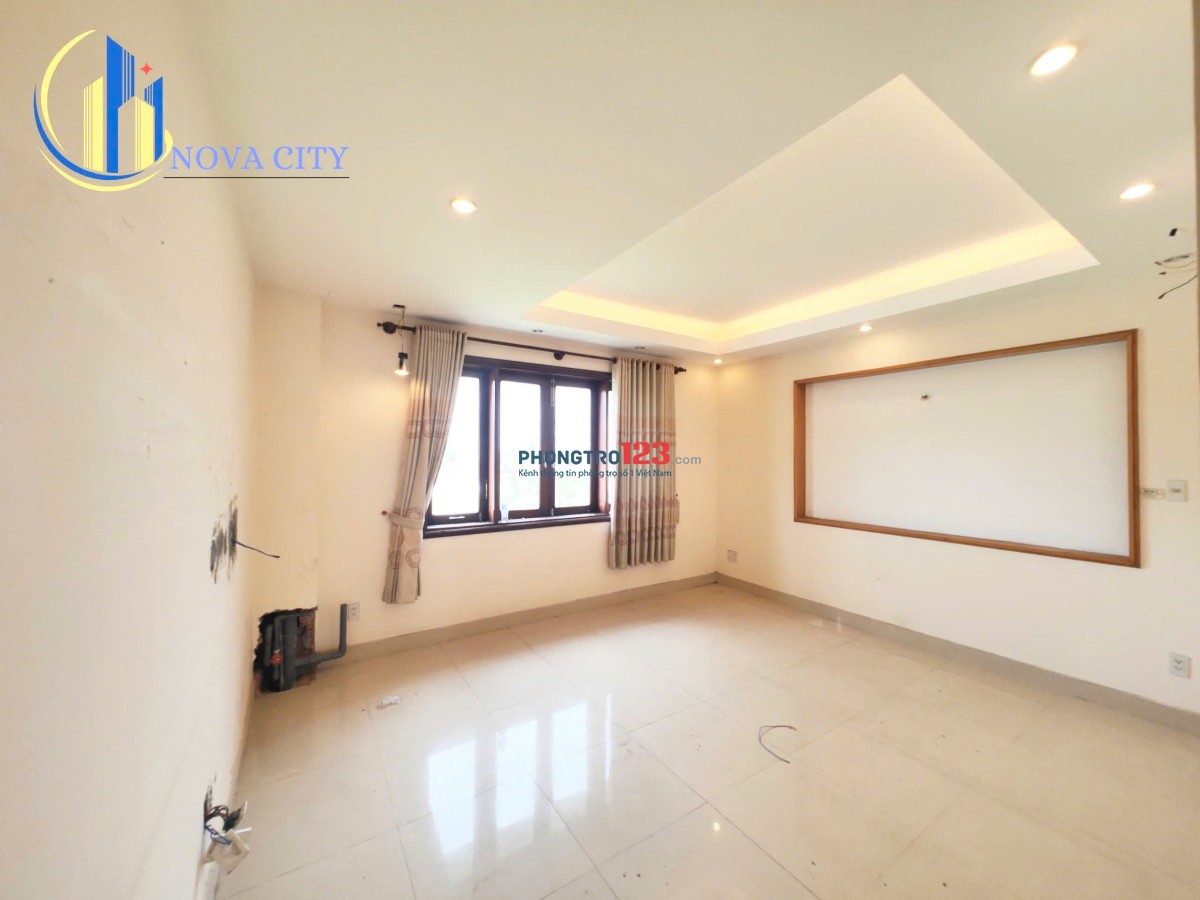 Sắp khai trương, Ban công Cửa sổ Full nội thất