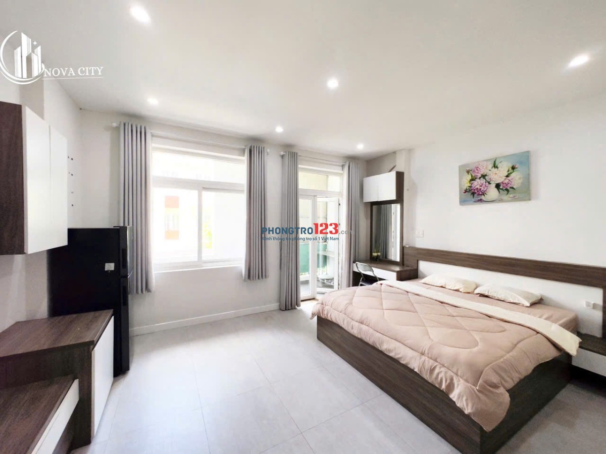 Sắp khai trương, Ban công Cửa sổ Full nội thất
