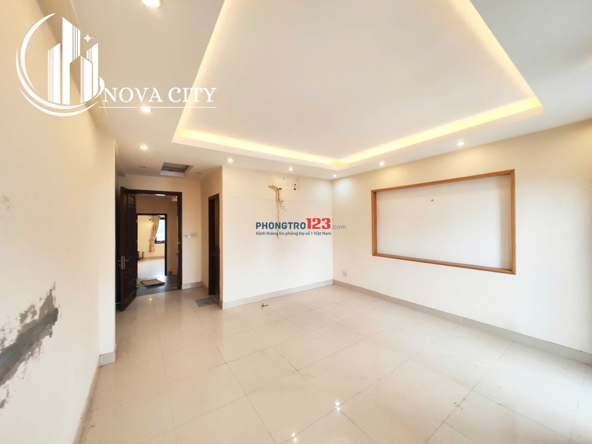 Sắp khai trương, Ban công Cửa sổ Full nội thất