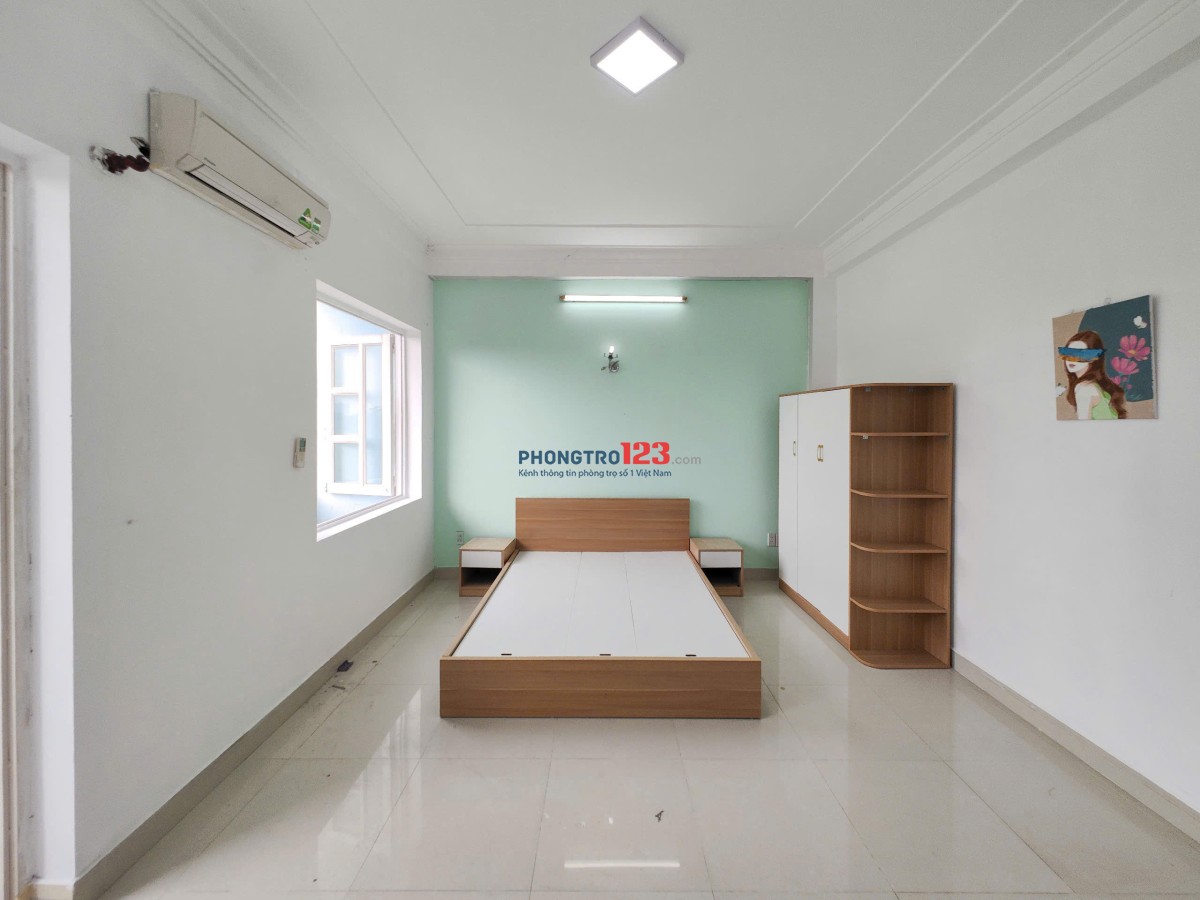 Sắp khai trương, Ban công Cửa sổ Full nội thất