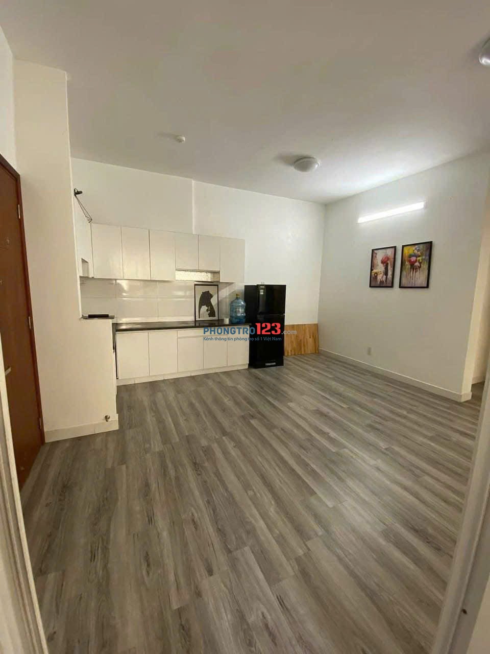 Chung cư Ngô Gia Tự, Hòa Hảo, Q10, 2PN, WC, 70m2, 10tr/tháng.