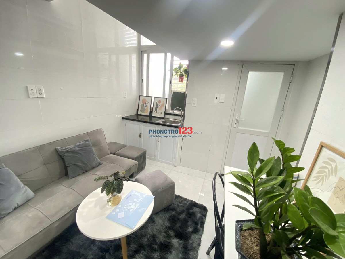 CẦN NHƯỢNG PHÒNG GẦN ĐH KINH TẾ - UEF