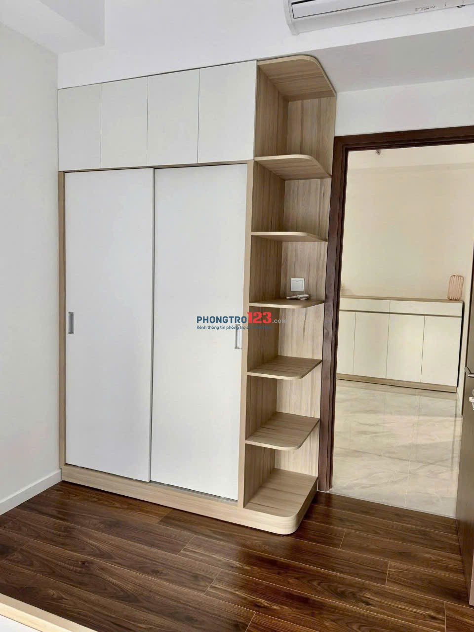 Chung cư CC Sky Center, Phổ Quang, TB: 2p ngủ rộng, 75m2, full nội thất 17tr/th