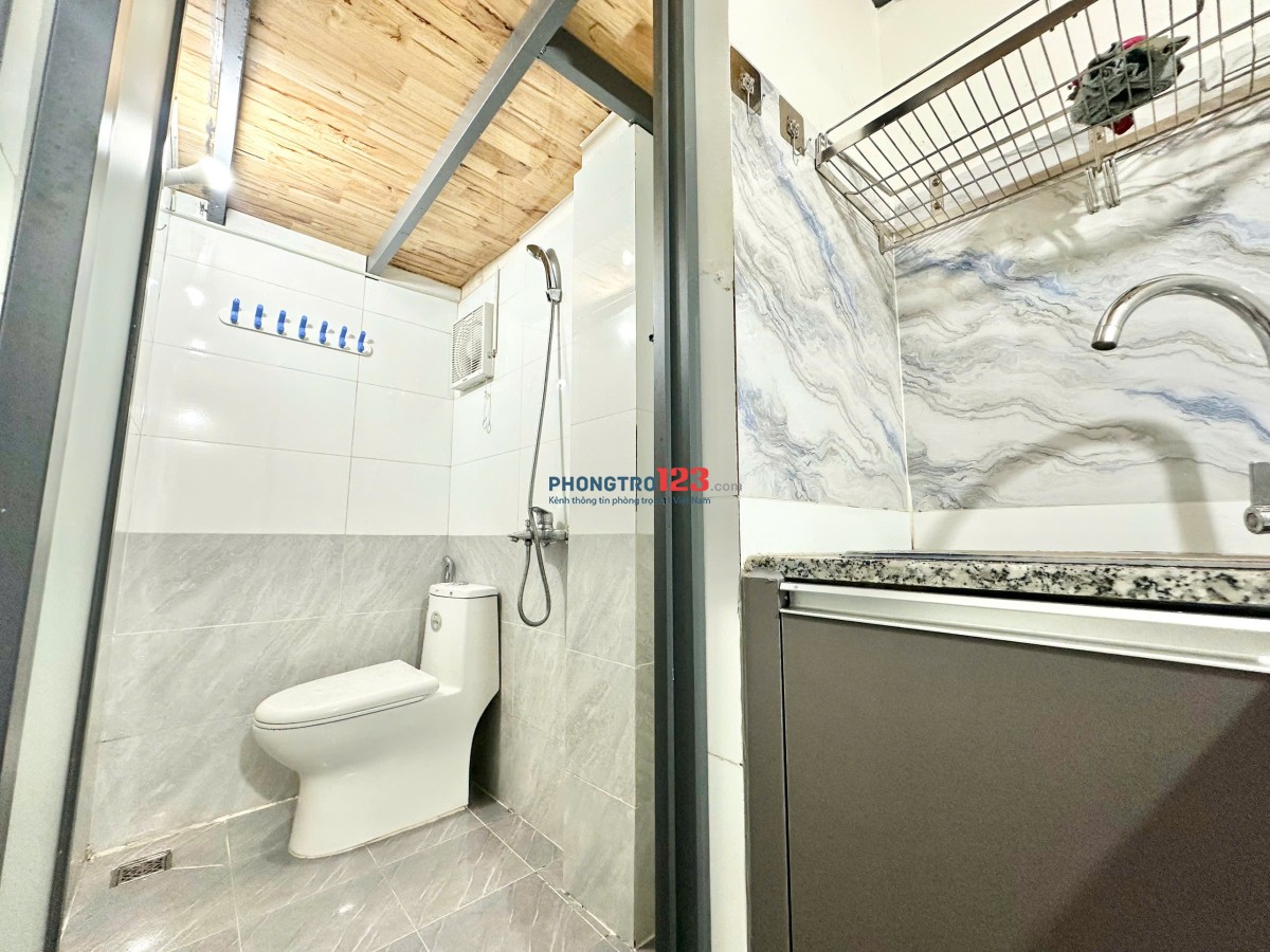Phòng mới xây có gác tại 566/41A Nguyễn Thái Sơn p5 Gò Vấp giá rẻ dịp hè