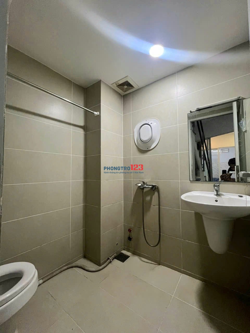 Căn Hộ 1PN Tách Bếp , Bếp Lớn Cao Cấp _ Điện Biên Phủ Gần Ngã Tư Hàng Xanh