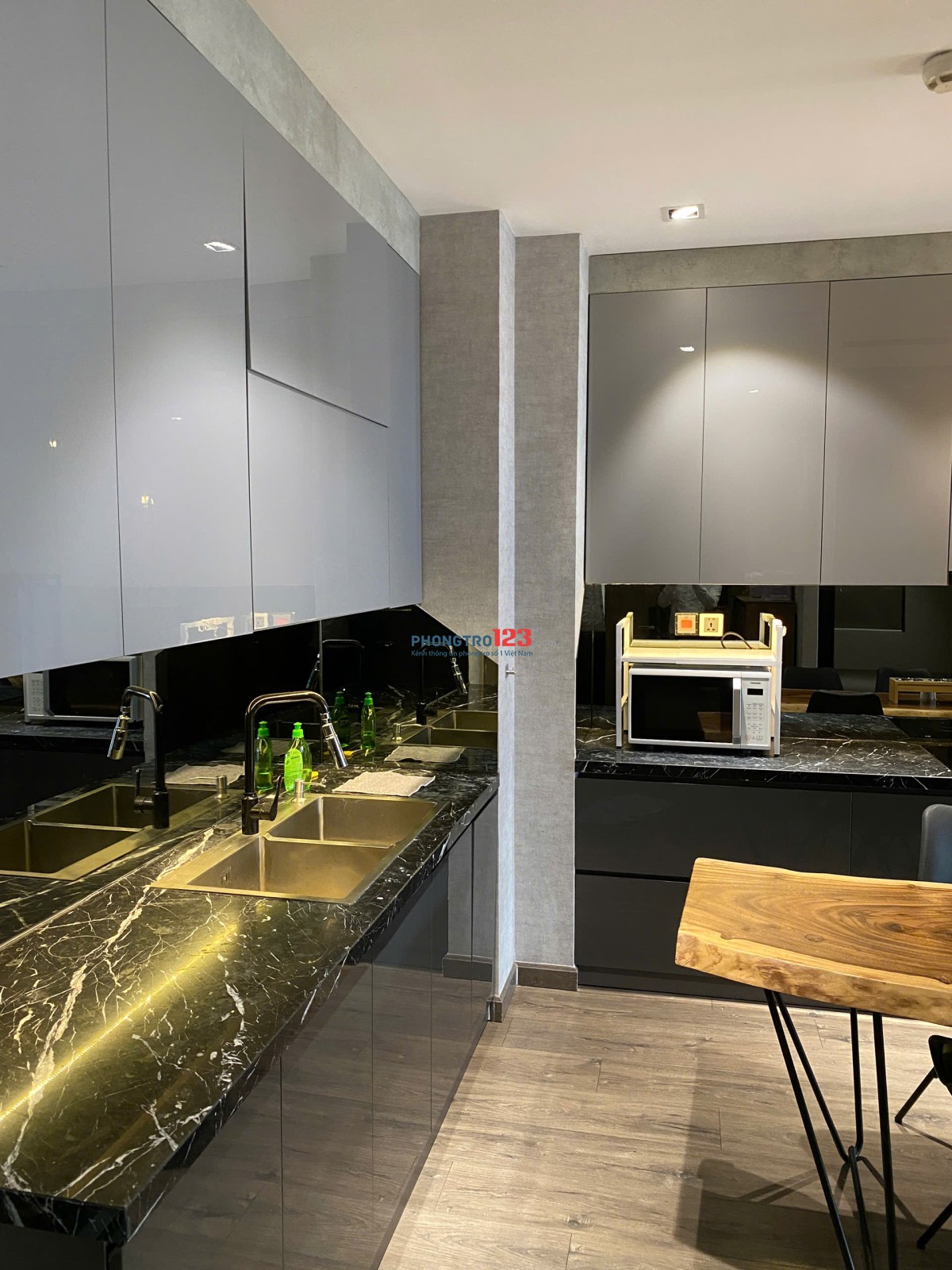 Cho thuê 2PN - 2WC - tại SaiGon South - thiết kế siêu đẹp