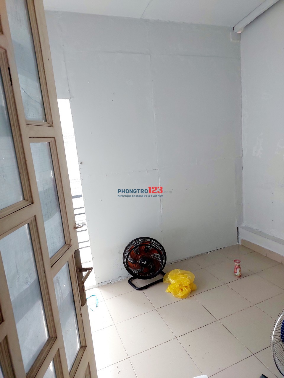 Cho Thuê Phòng Q10.rộng rãi thoải mái.cửa sổ ban công.nội thất.2tr6