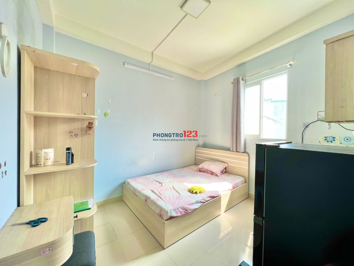 Cho thuê phòng trọ giá rẻ ĐH Sài Gòn Q3 đầy đủ nội thất cửa sổ thoáng mát