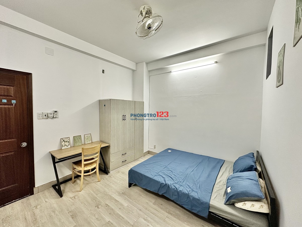 [CHÍNH CHỦ] Phòng full nội thất, cạnh sân bay Tân Sơn Nhất