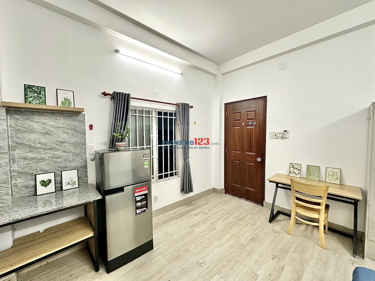 [CHÍNH CHỦ] Phòng full nội thất, cạnh sân bay Tân Sơn Nhất