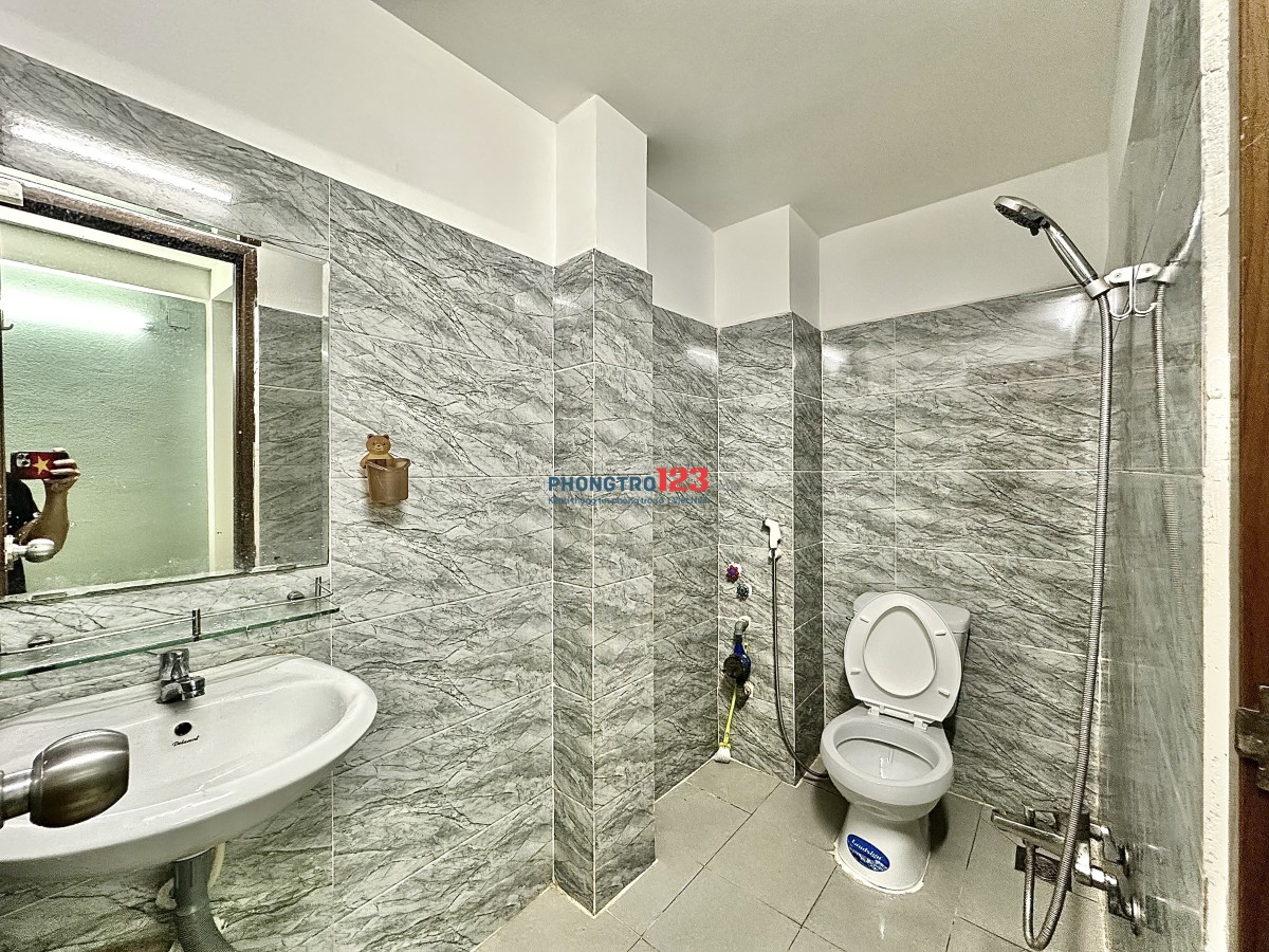 [CHÍNH CHỦ] Phòng full nội thất, cạnh sân bay Tân Sơn Nhất