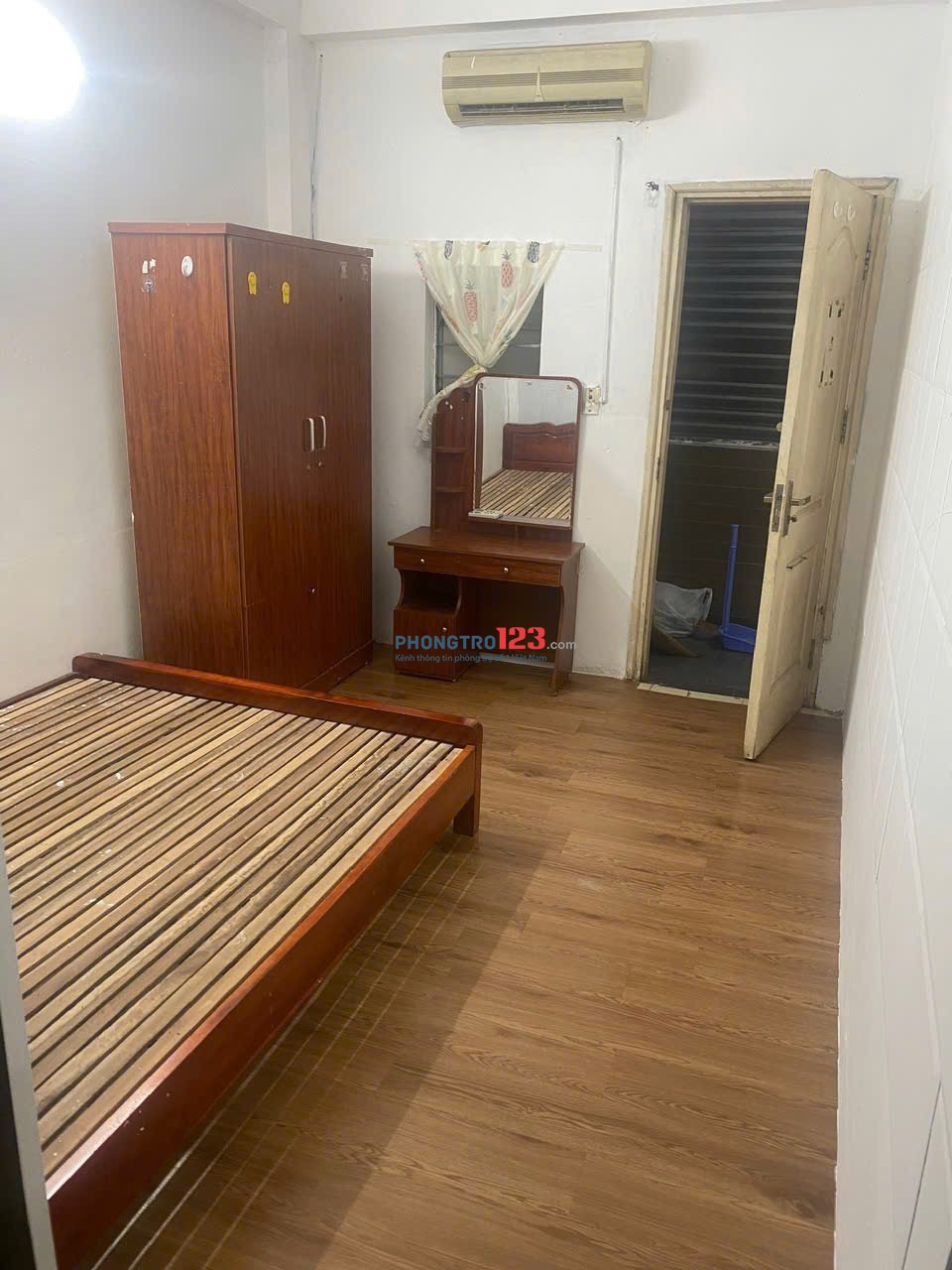 Phòng khép kín Ngõ 67 gốc đề minh khai