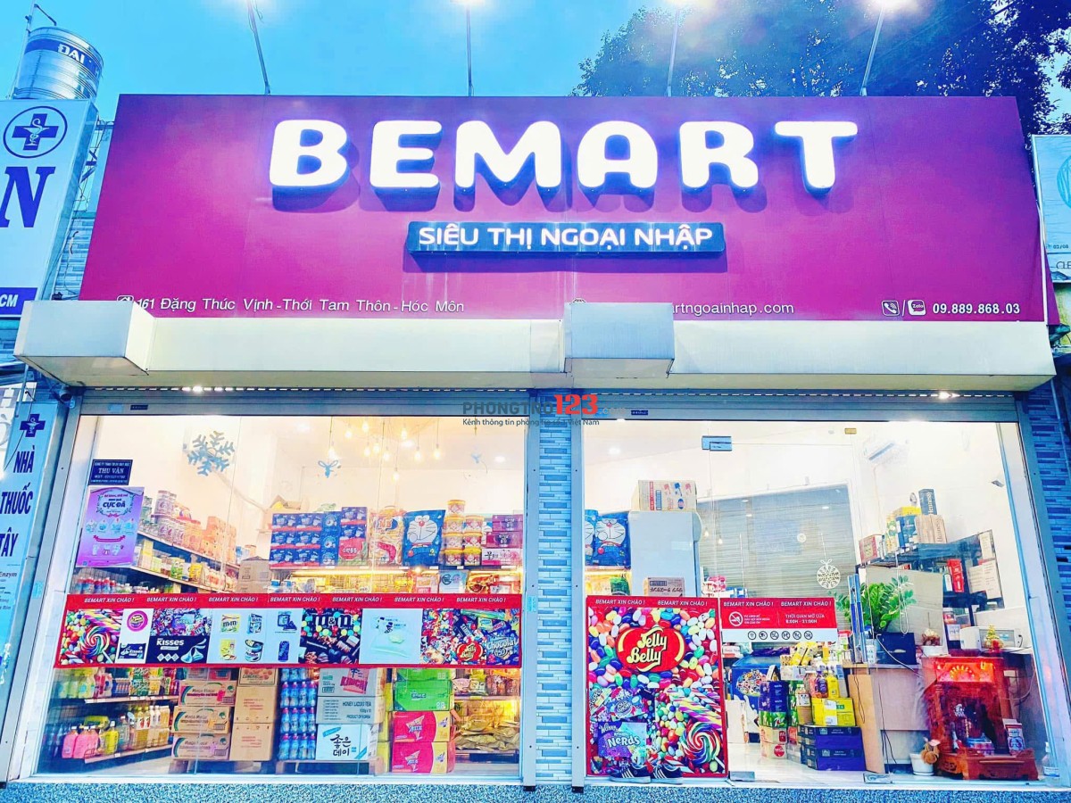 Mặt bằng 2 mặt tiền đường, đối diện công viên, nhà thi đấu đa năng.