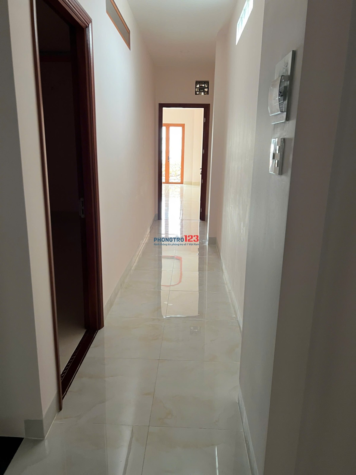 Cho thuê phòng từ 35m2, mặt tiền Trường Chinh, Tân Bình