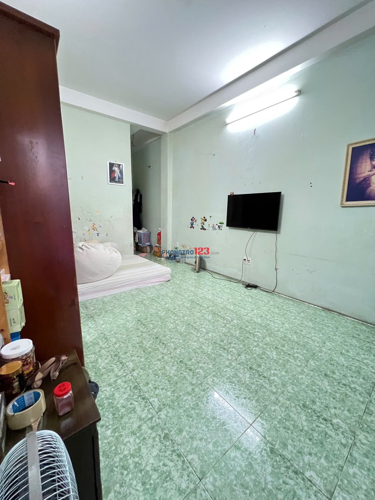 Cho thuê phòng ban công, cửa sổ 30m2 _ Ngay Phan Xích Long, Phú Nhuận