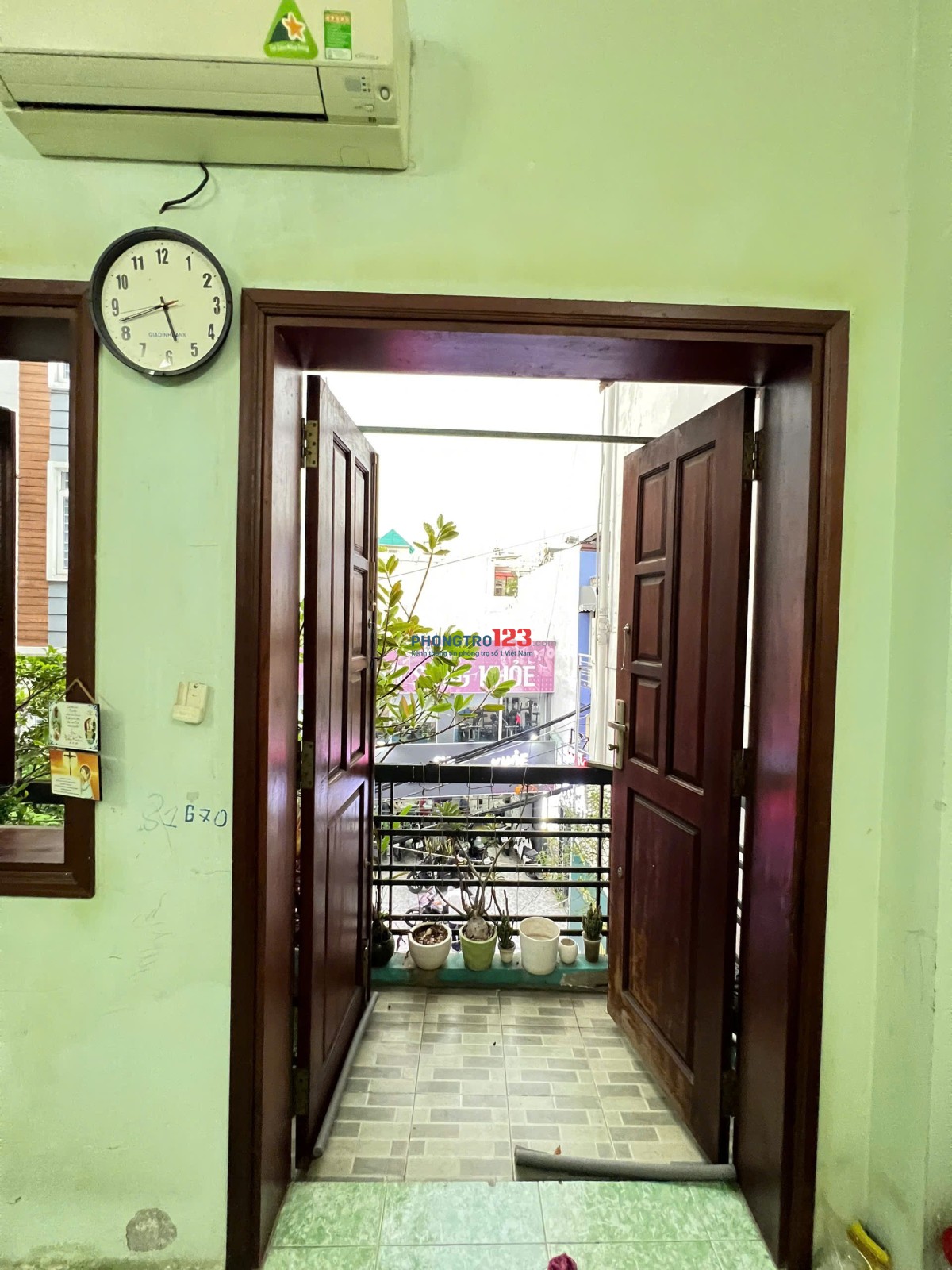 Cho thuê phòng ban công, cửa sổ 30m2 _ Ngay Phan Xích Long, Phú Nhuận