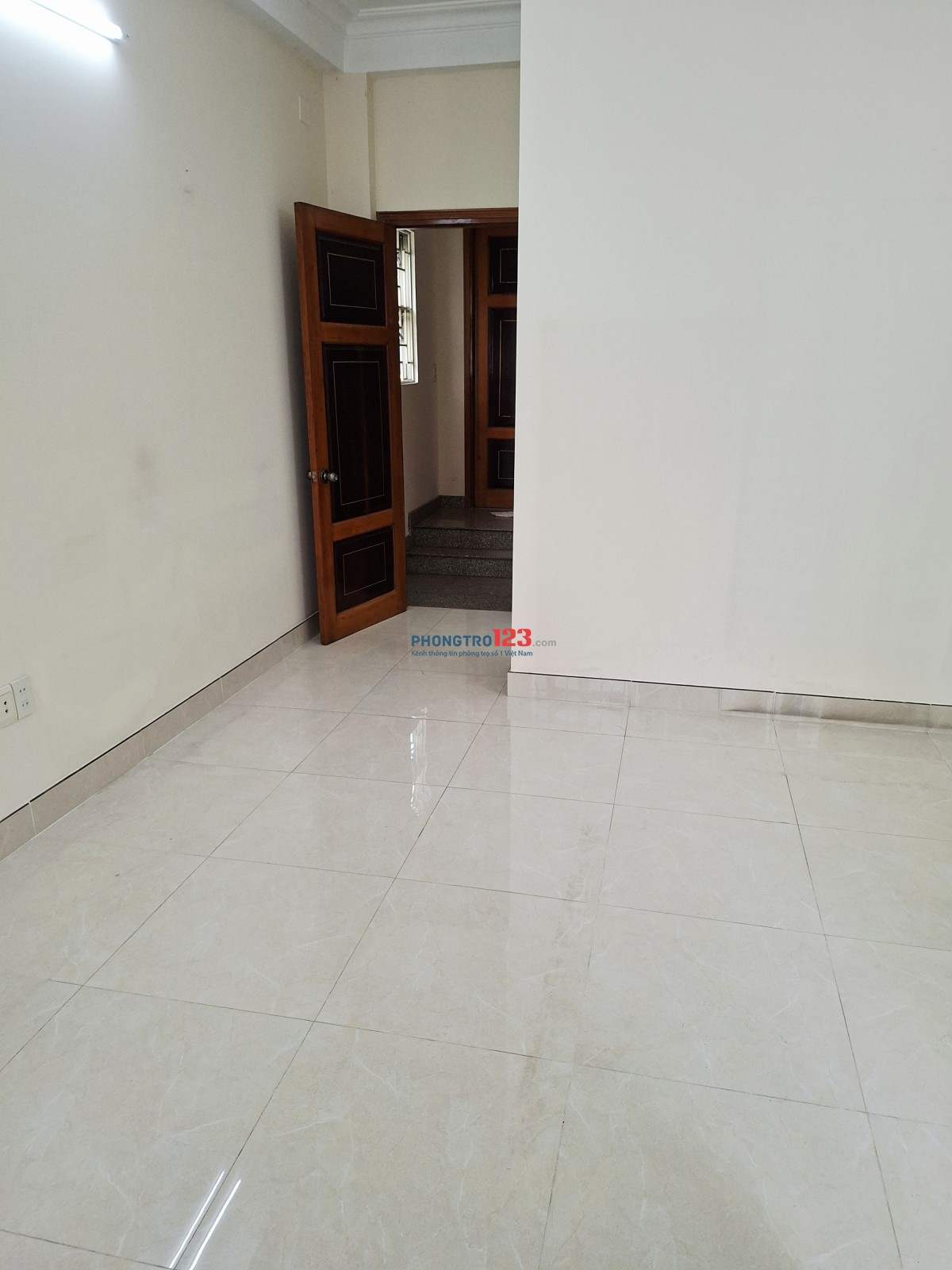 Cho Thuê Phòng Q3.rộng rãi thoải mái.cửa sổ ban công.tolet riêng.nội thất.3tr4 4tr1