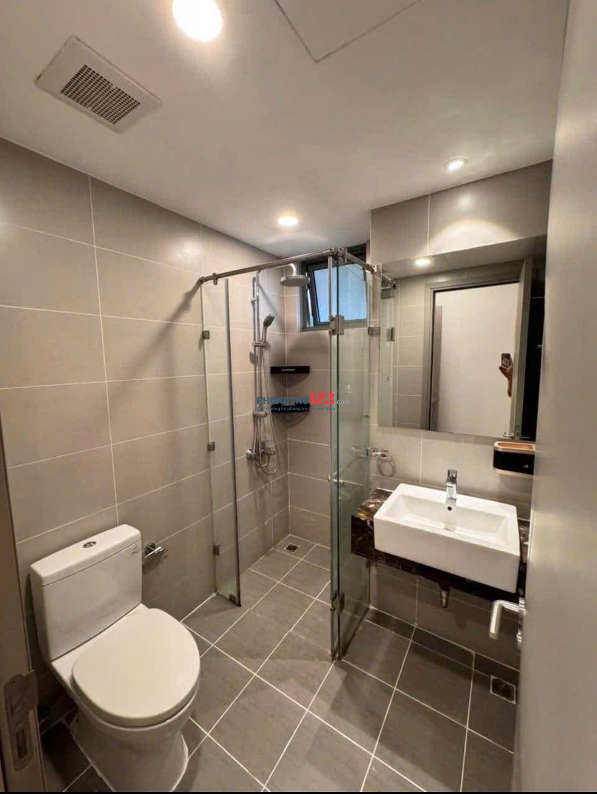 Chung cư Cao Cấp Botanica, Hồng Hà, Tân Bình: 81m2, 2p ngủ, NTCC, 17tr/th