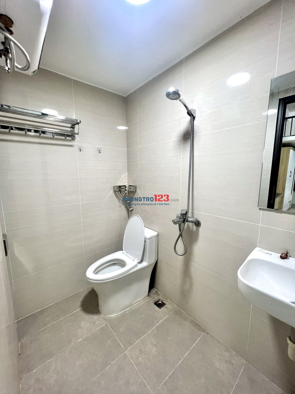 Cho thuê Chung cư mi ni tại Mễ Trì Thượng
