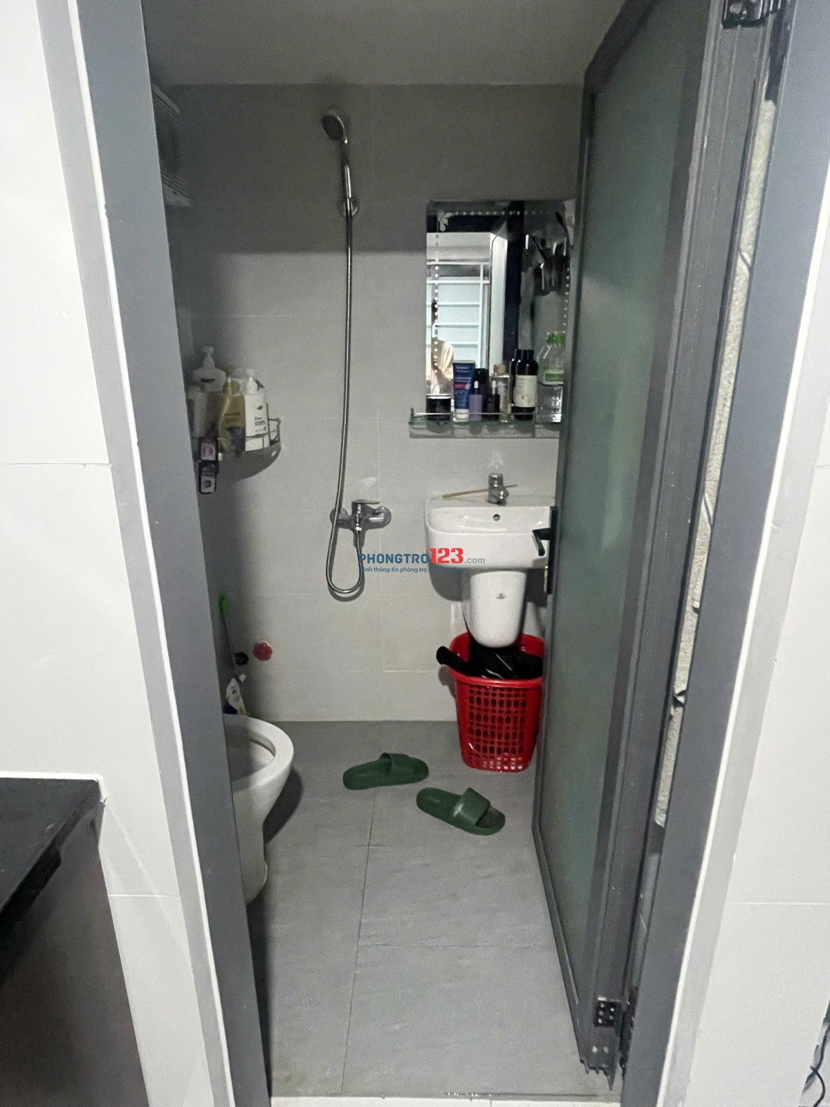 Tìm nam ở ghép với 2 nam,chuyển trong cuối tháng hoặc chuyển liền cũng được