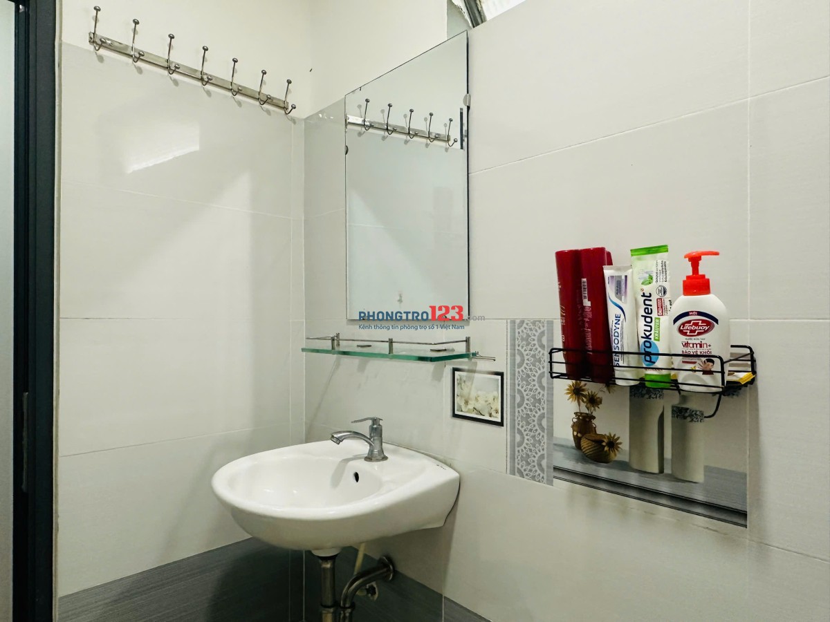 Căn hộ 60m2, 2PN Hai Bà Trưng, Tân Định, Q. 1