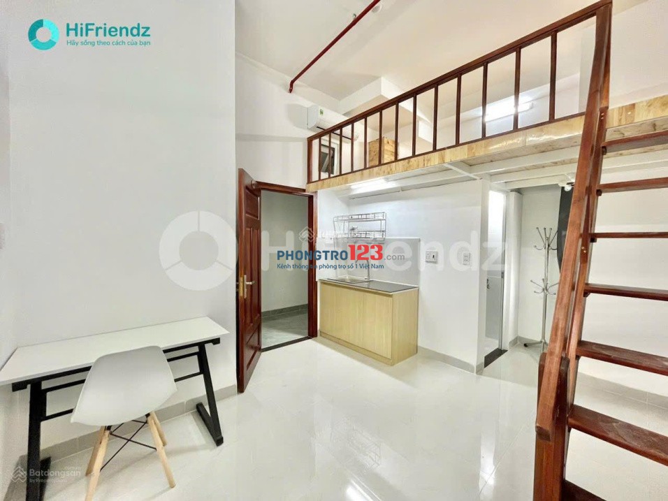 TRỐNG PHÒNG GẦN ĐH VĂN LANG ĐẦY ĐỦ NỘI THẤT CÓ BAN CÔNG RIÊNG
