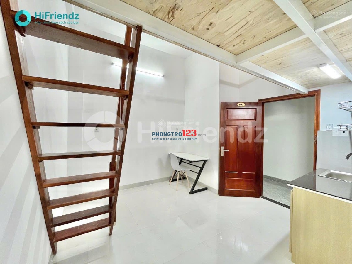 TRỐNG PHÒNG GẦN ĐH VĂN LANG ĐẦY ĐỦ NỘI THẤT CÓ BAN CÔNG RIÊNG