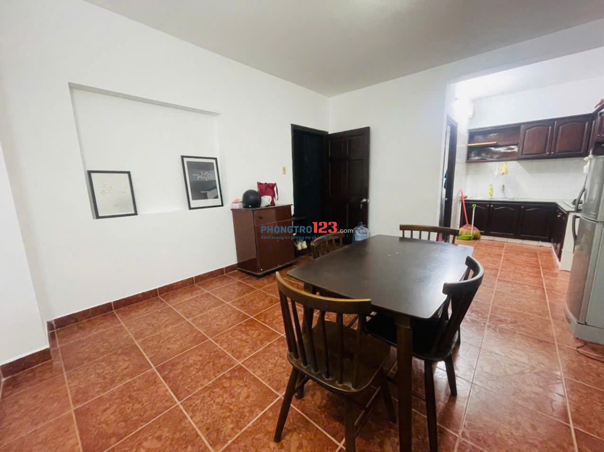 Chung cư Miếu Nổi, Vũ Huy Tấn, BT: 11tr/th, 2 pn rộng, 70m2, Nội thất.