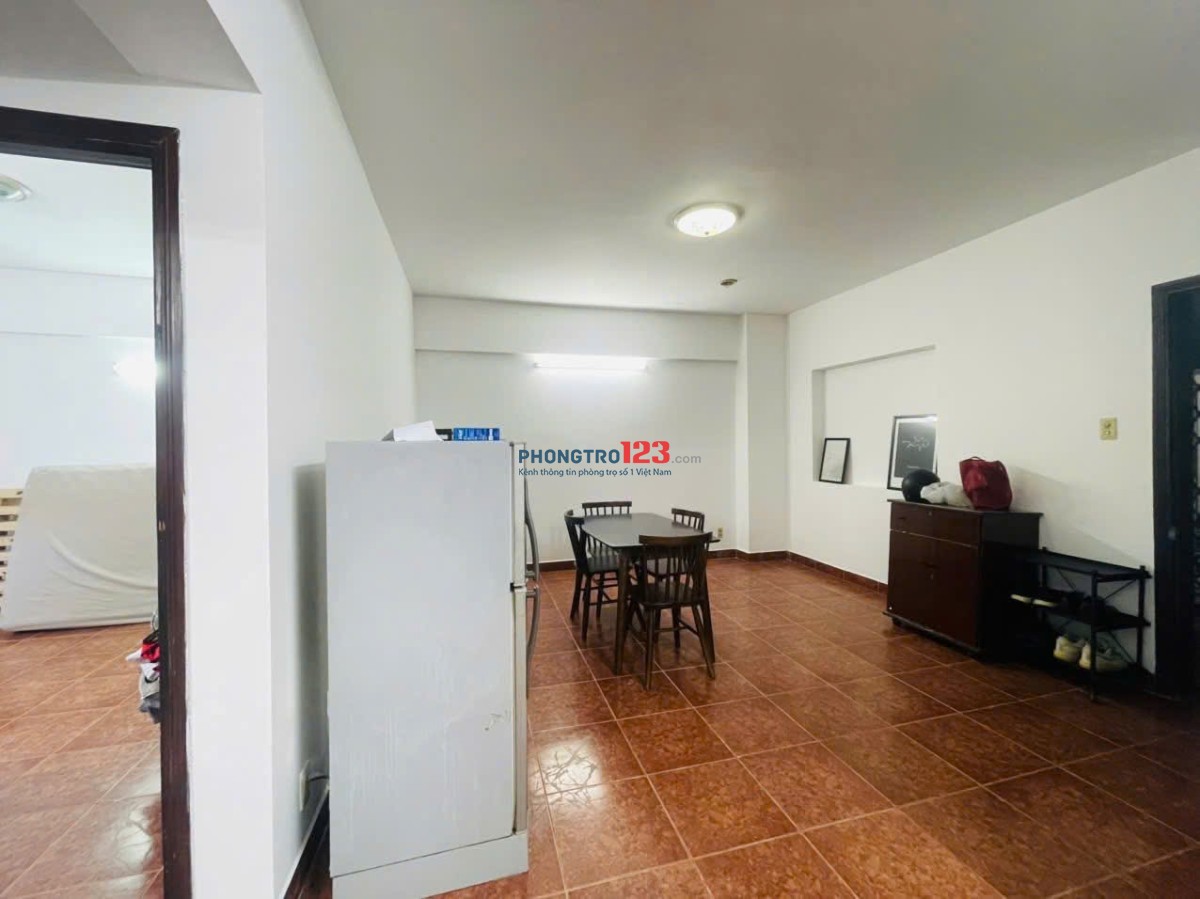 Chung cư Miếu Nổi, Vũ Huy Tấn, BT: 11tr/th, 2 pn rộng, 70m2, Nội thất.