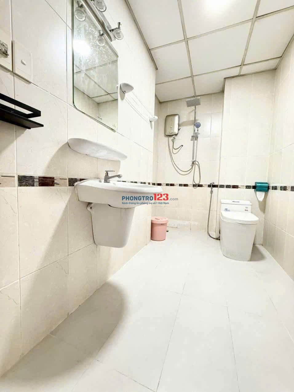 Carillon 5, Hòa Thạnh, Tân Phú: 80m2, 2p ngủ, NT, giá 11tr/tháng