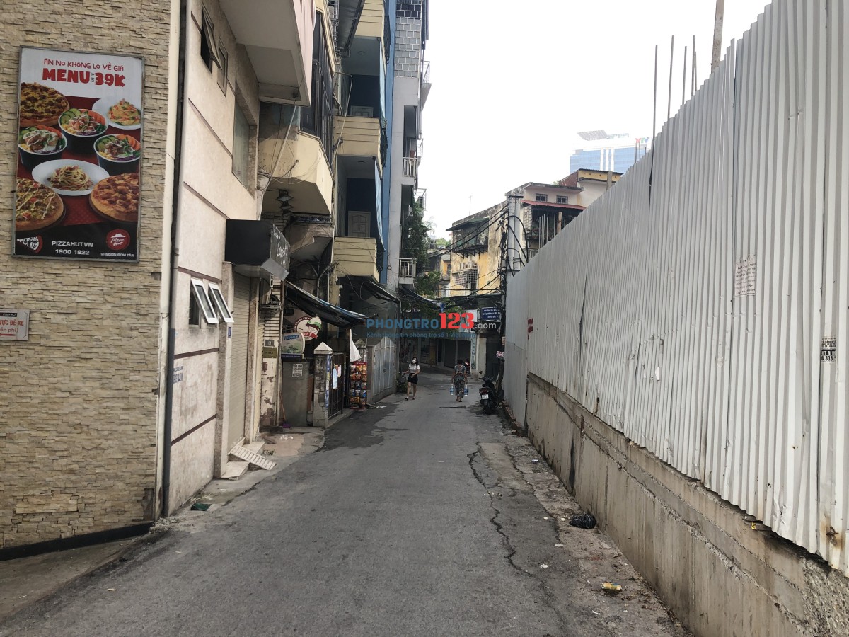 Cho thuê nhà nguyên căn, ngõ phố Kim Mã, 32m2 x 3 tầng