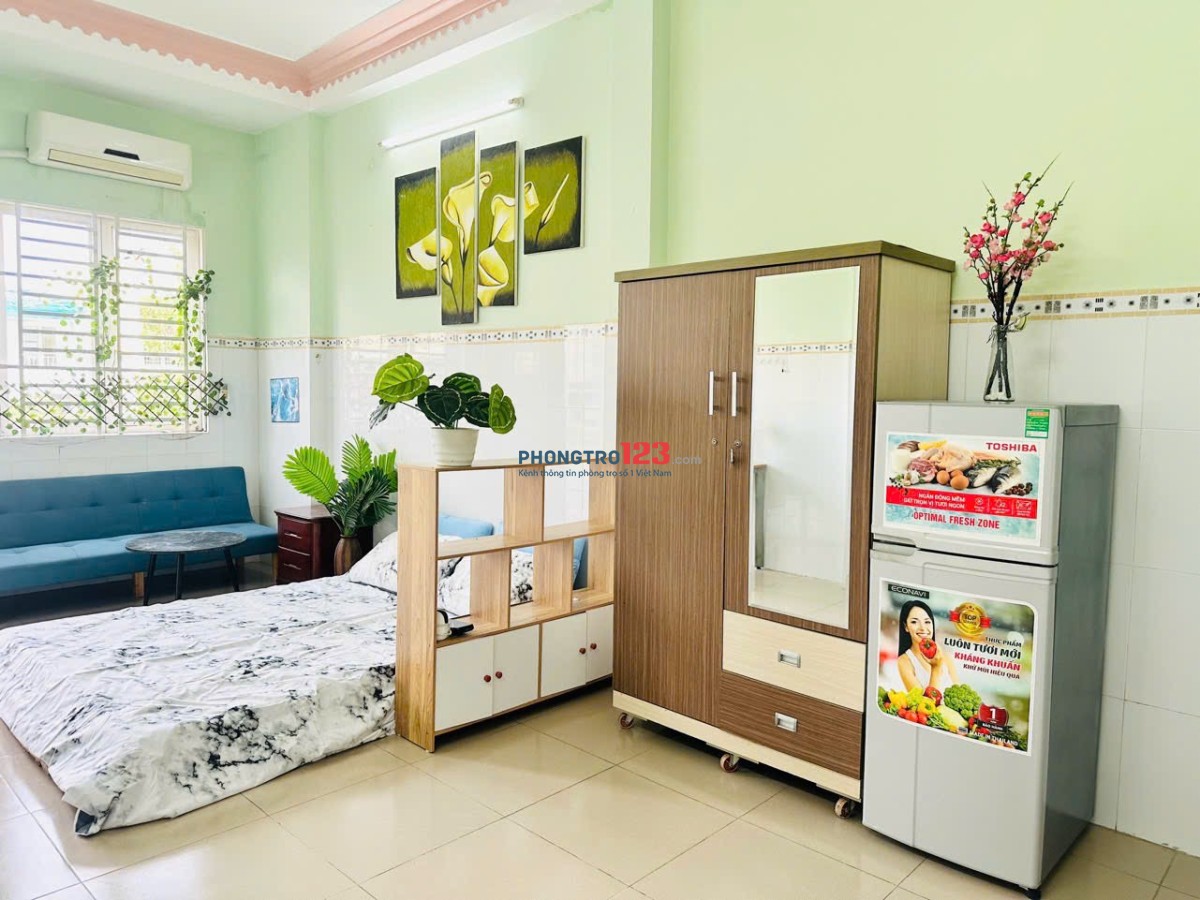 Cho thuê căn hộ Studio Ban công thoáng Q4 gần cầu Calmette, Ông Lãnh, Kênh Tẻ, công viên Khánh Hội