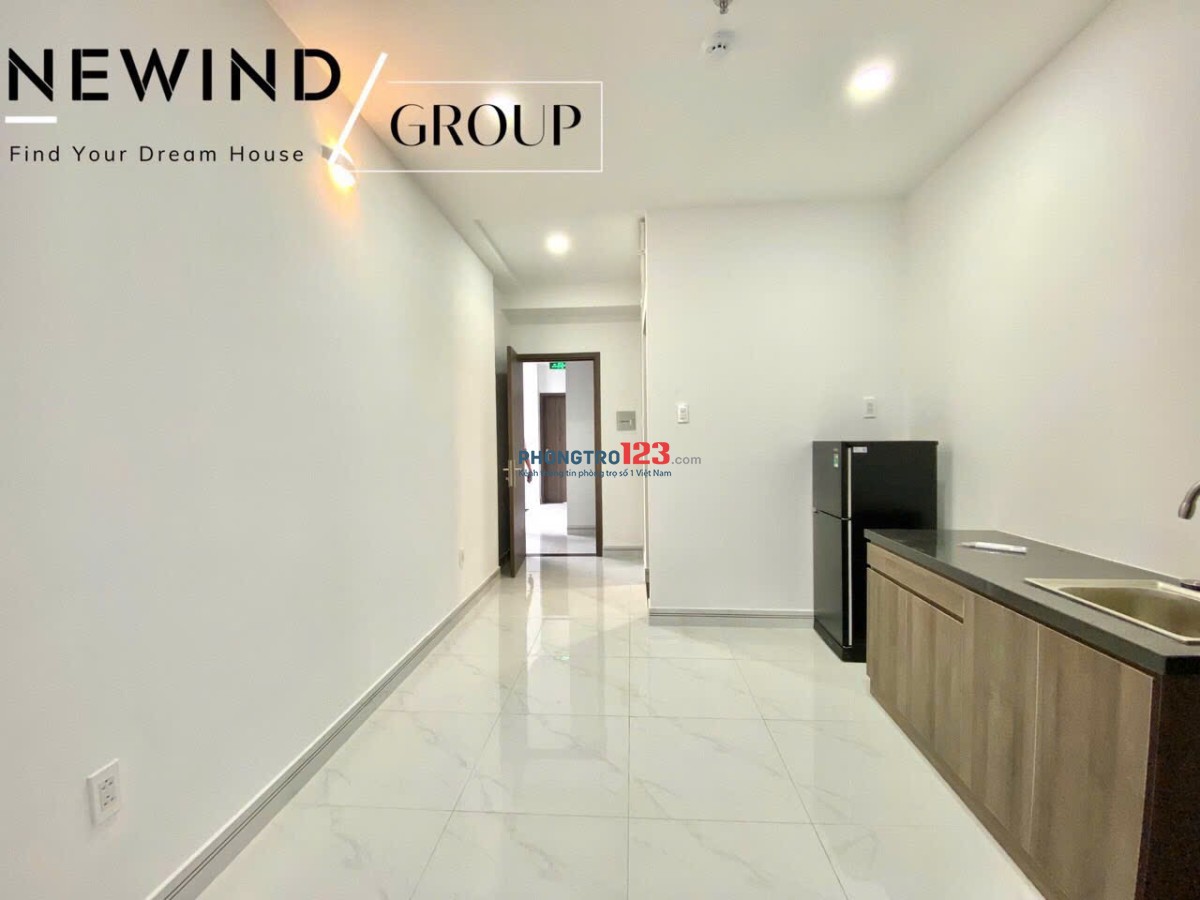 STUDIO BAN CÔNG FULL NỘI THẤT P.TÂN KIỂNG Q7 GẦN CRESENT MALL, LOTTE, RMIT, TDTU, Q1-4-8