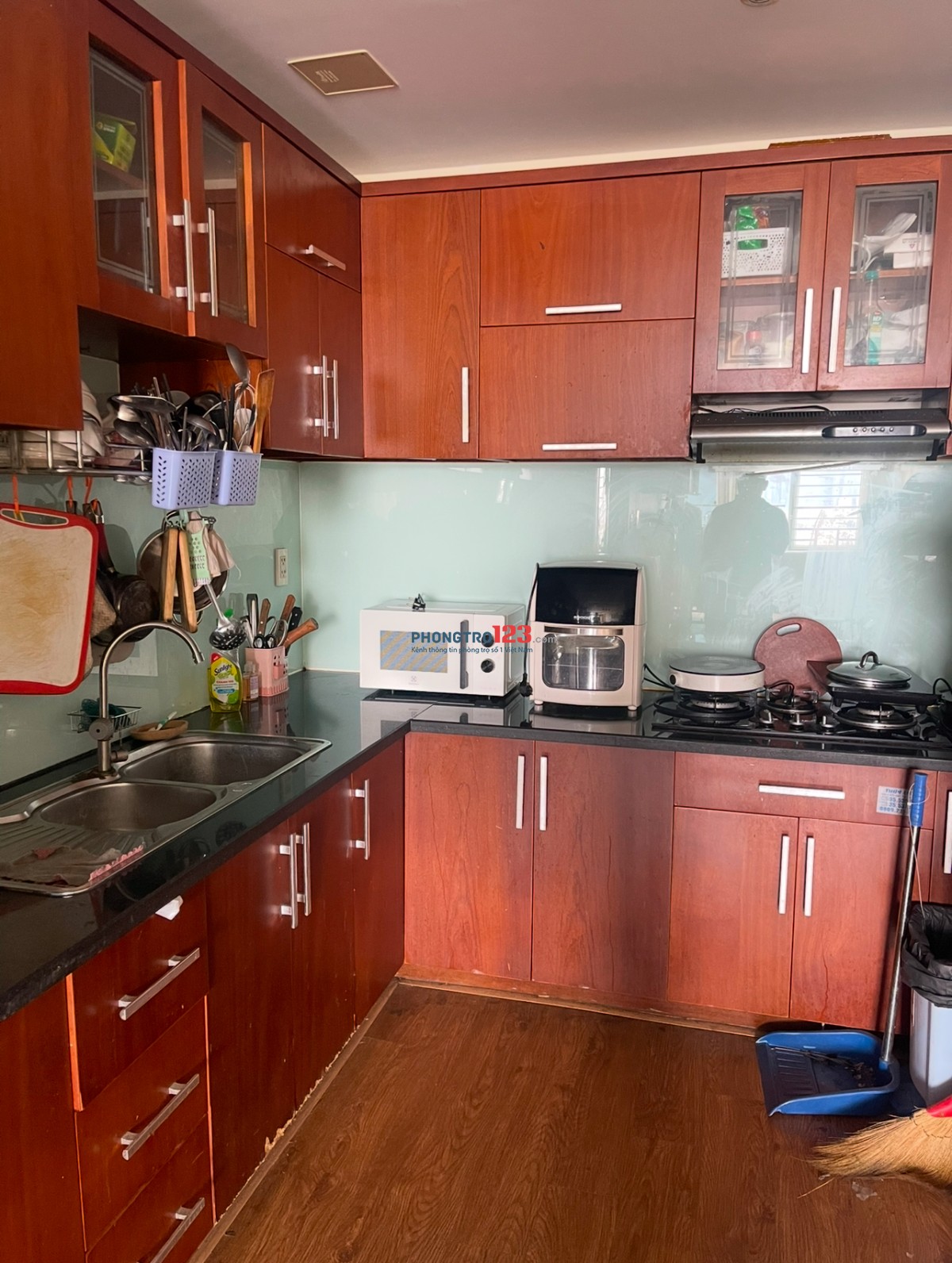 Tìm nam thuê 1 phòng trong chung cư - bao phí chung cư quận bình thạnh