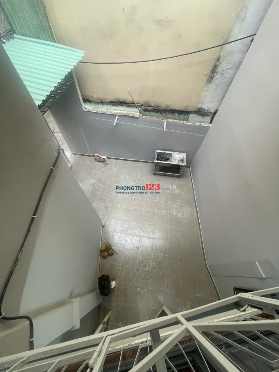 Nguyên căn trệt lầu Nguyễn Duy Dương Q10