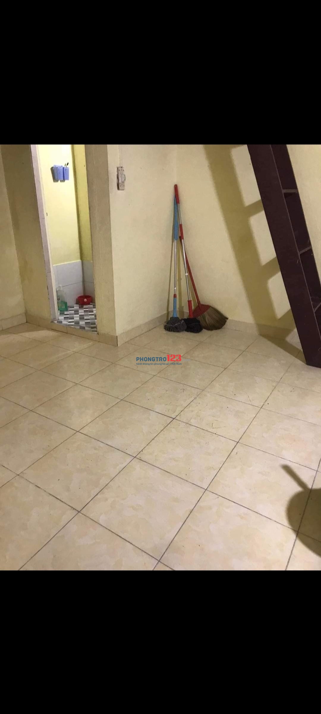 Còn phòng trọ ở đường Nguyễn Công Trứ số 98 gần trường đại học ĐÀ LẠT