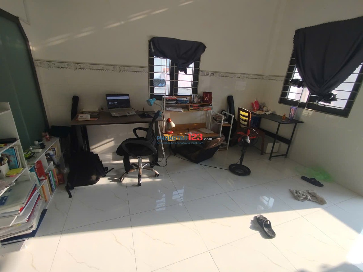 Cho thuê phòng trọ sinh viên giá rẻ, điện nước giá nhà nước