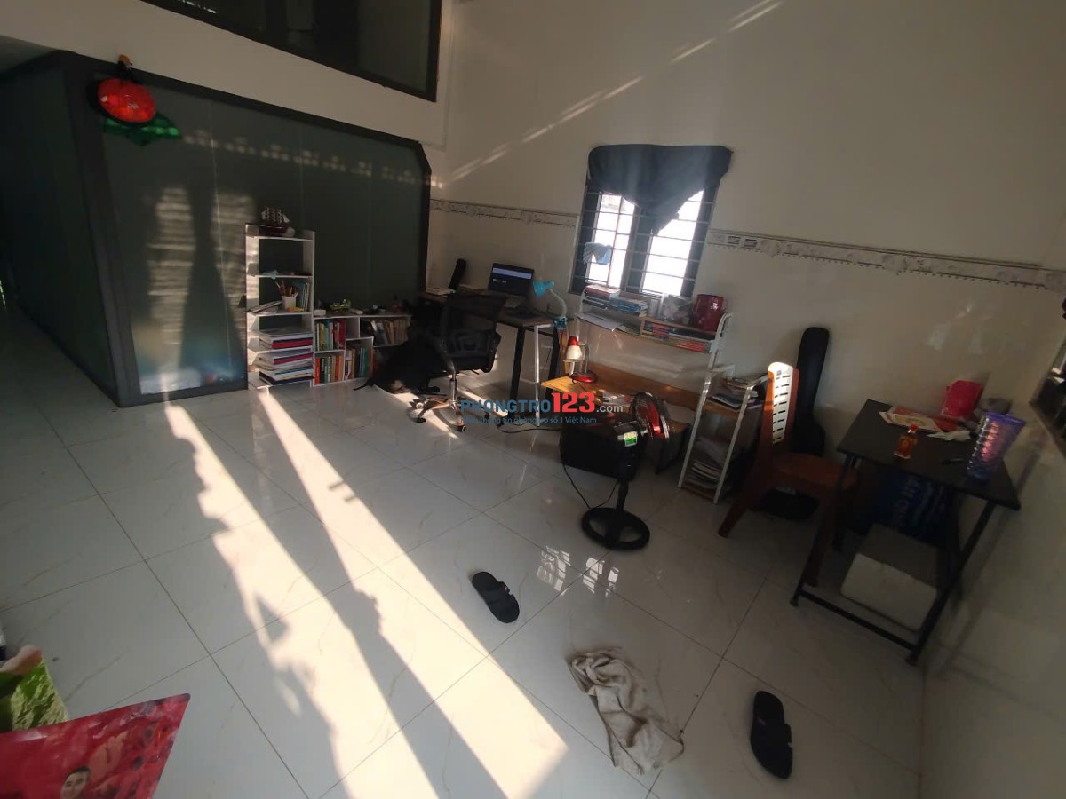 Cho thuê phòng trọ sinh viên giá rẻ, điện nước giá nhà nước